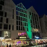 Baltic Riviera - Luxurious With Patio And River View *