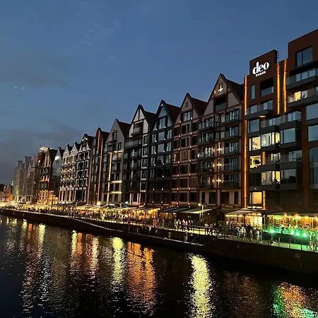 Baltic Riviera - Luxurious With Patio And River View Danzica