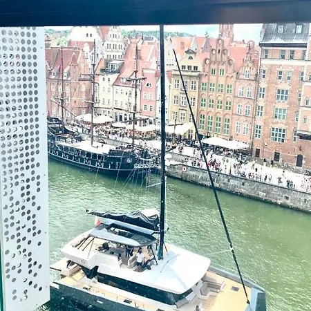 Baltic Riviera - Luxurious With Patio And River View Danzica