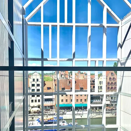 Baltic Riviera - Luxurious With Patio And River View