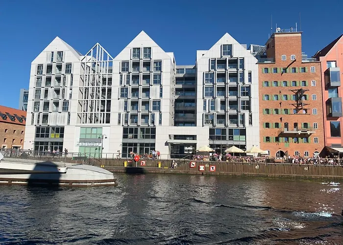 아파트 Baltic Riviera - Luxurious With Patio And River View 그단스크