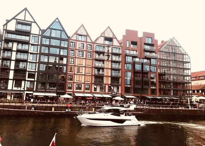 Baltic Riviera - Luxurious With Patio And River View 아파트