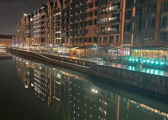 아파트 Baltic Riviera - Luxurious With Patio And River View 그단스크