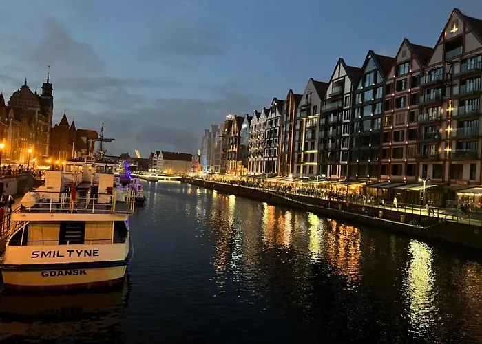 Baltic Riviera - Luxurious With Patio And River View