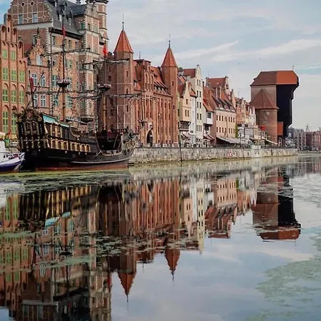 Baltic Riviera - Luxurious With Patio And River View